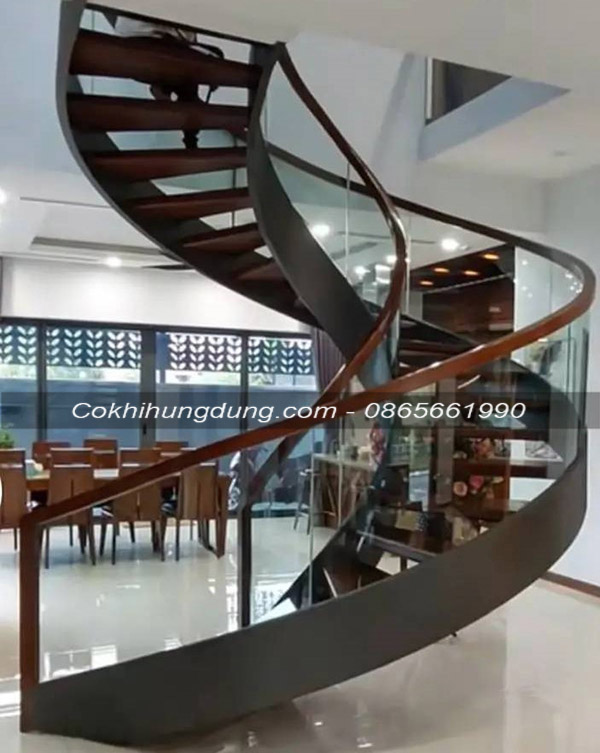 cầu thang xoắn
