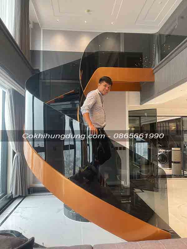 cầu thang xoắn