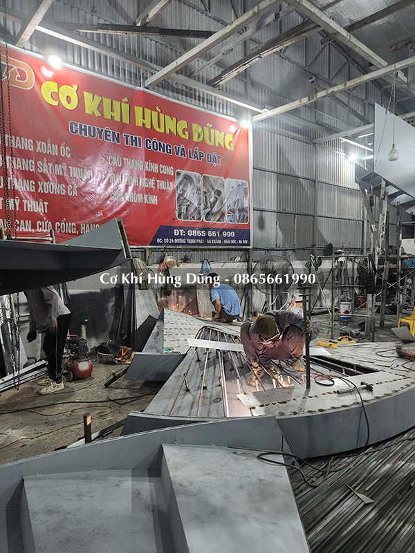 xưởng cầu thang xoắn ốc xưởng cầu thang xoắn ốc