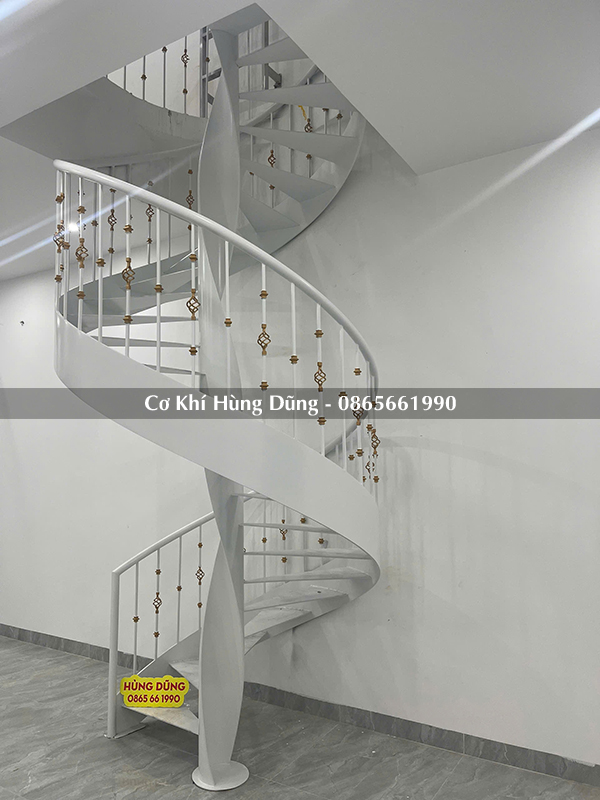 cầu thang xoắn làm bằng thép cầu thang xoắn làm bằng thép