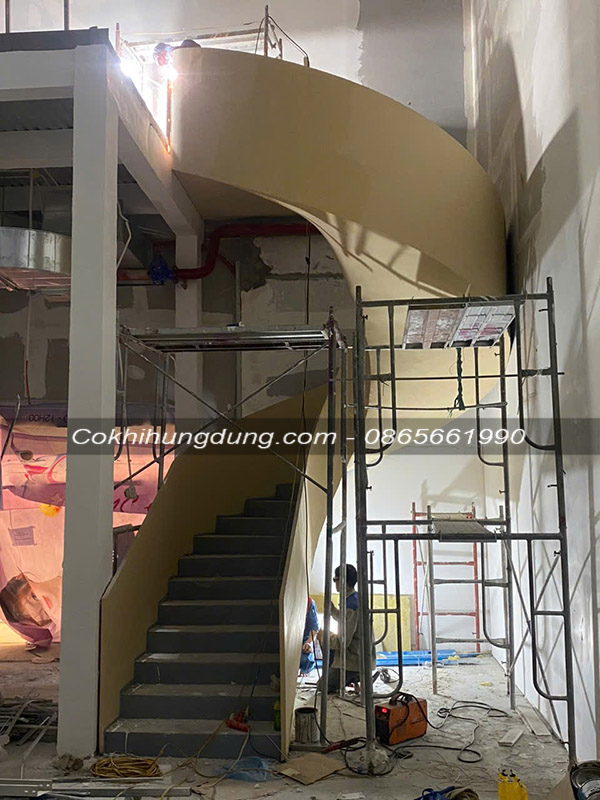 mẫu cầu thang xoắn ốc đẹp ms17