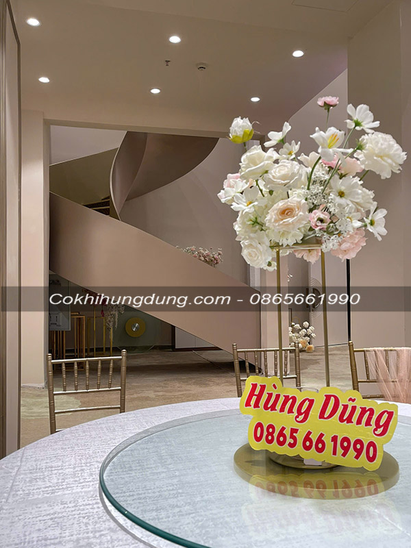 mẫu cầu thang xoắn ốc đẹp ms36