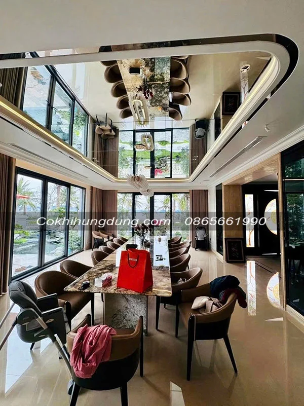 Mẫu trần gương