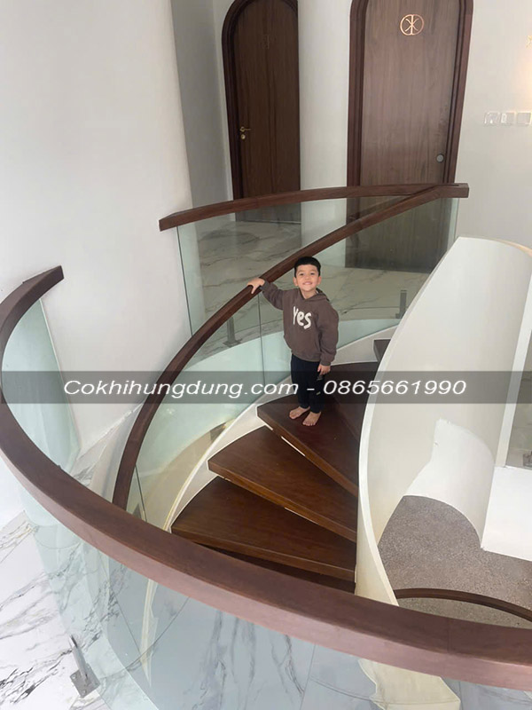 mẫu cầu thang xoắn ốc MS48