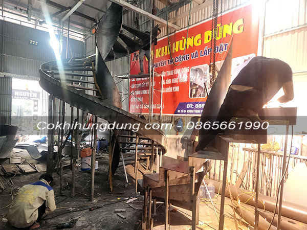 mẫu cầu thang xoắn ốc MS11