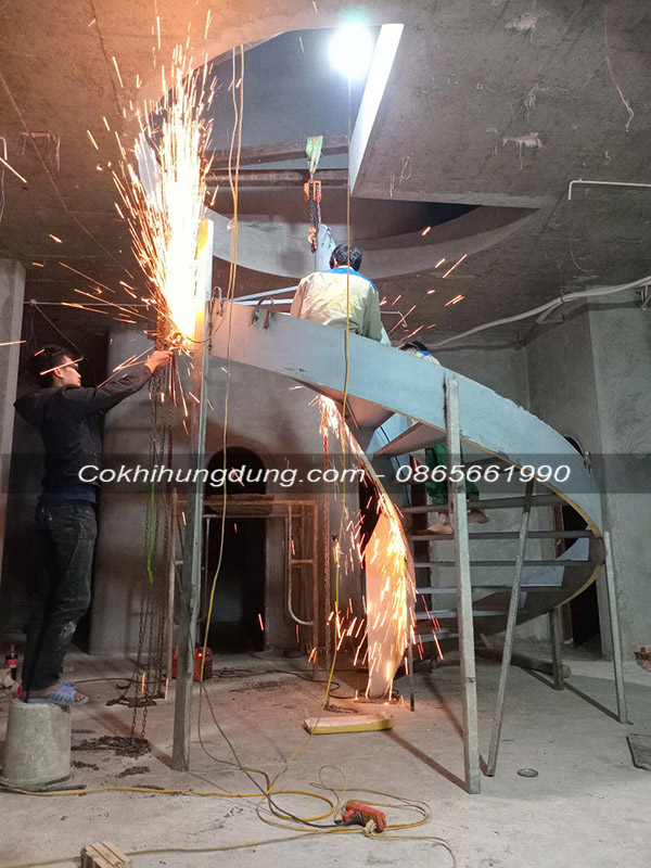 mẫu cầu thang xoắn ốc MS17
