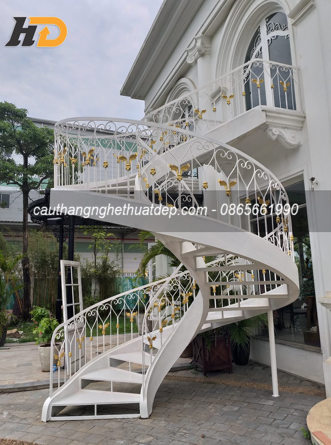 Báo giá cầu thang xoắn ốc tại Hà Nội
