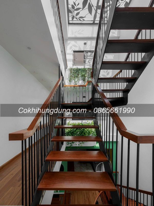 Cầu thang sắt xương cá nghệ thuật, lối thiết kế hiện đại, nâng tầm không gian nhà